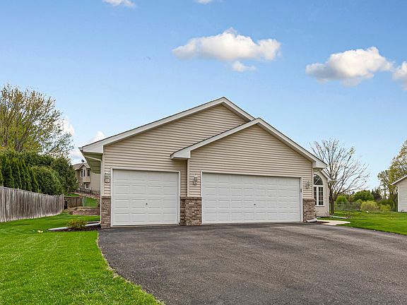 2nd image of 1435 Springwood Ln