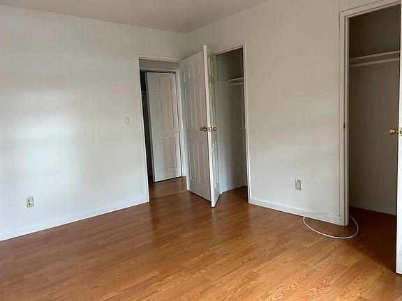 4th image of 163 Cromwell Ave APT 1A