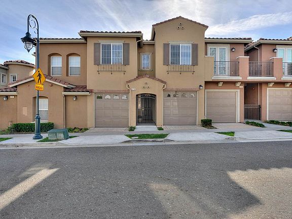 2nd image of 376 Casselino Dr