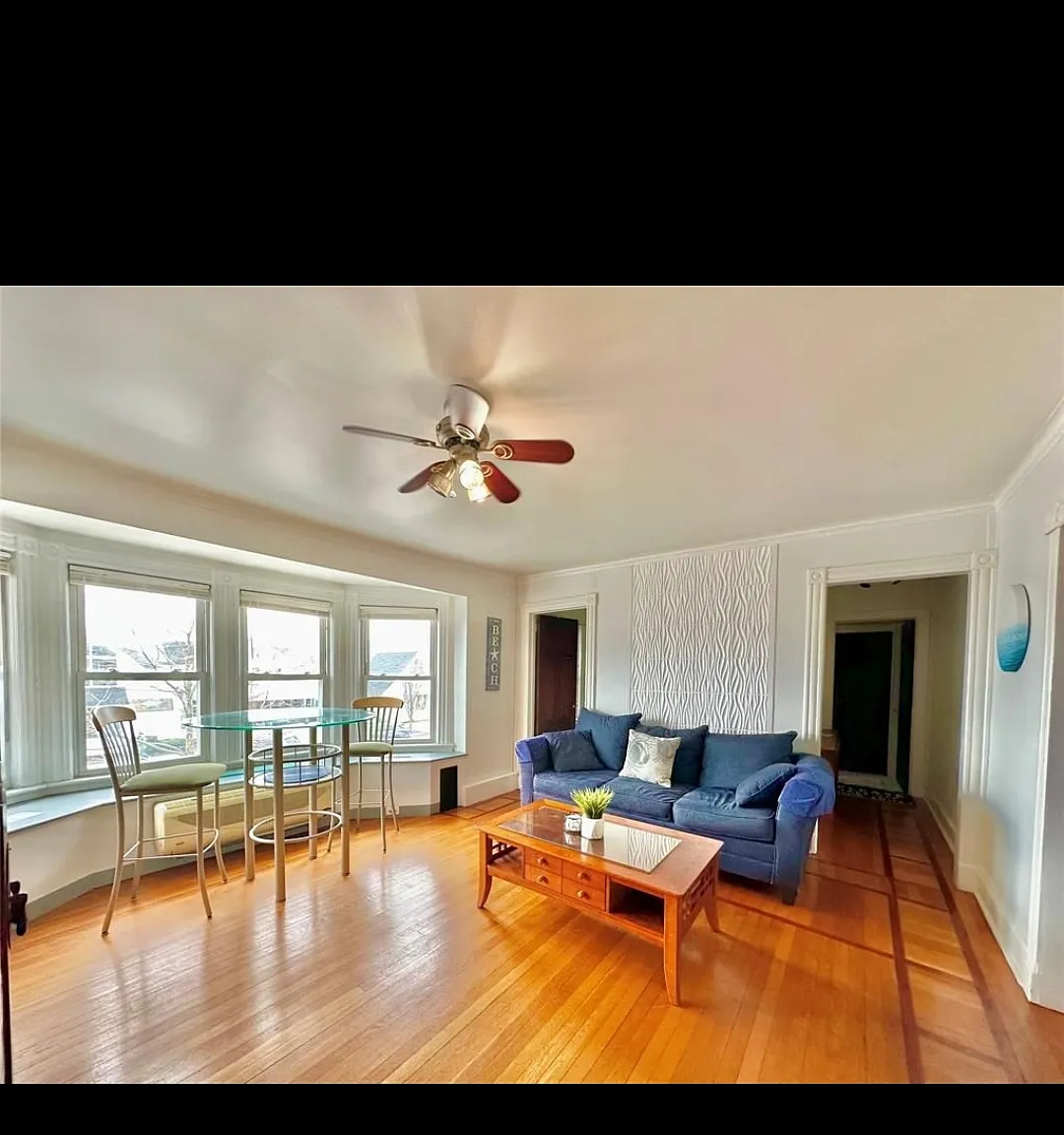 1 bed, 800 sqft, $3,000 — Photo 2