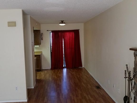 Living Room toward back