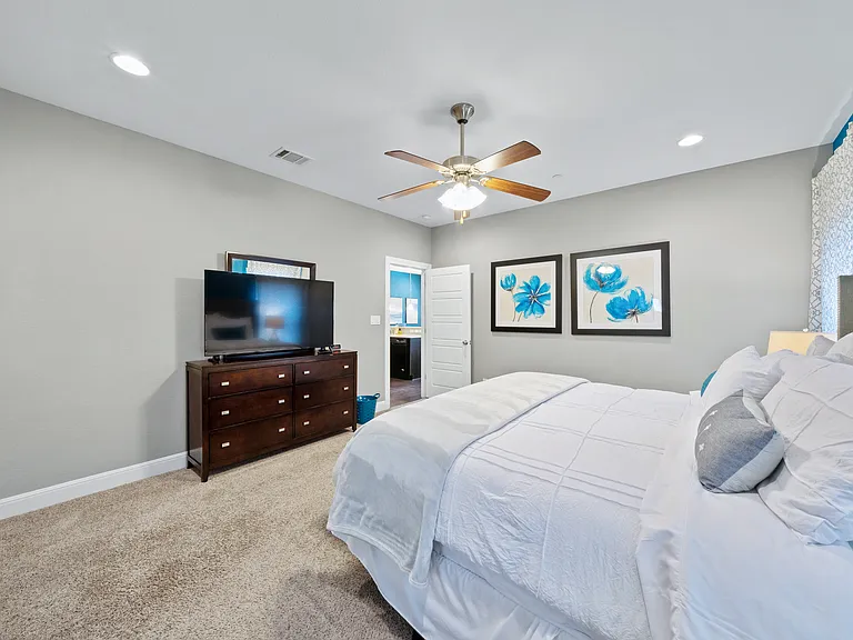 2214 S Lakeline Blvd — Photo 12