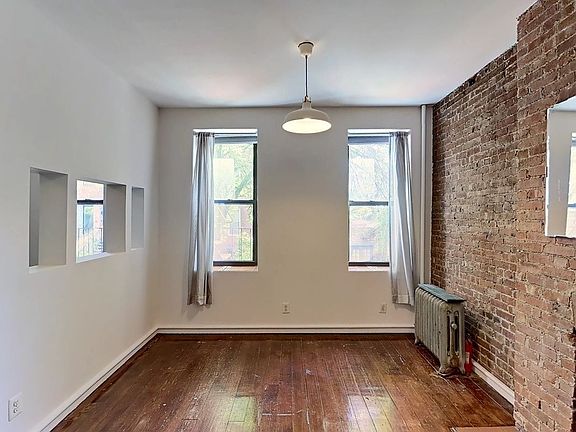 5th image of 92 Wyckoff St #B
