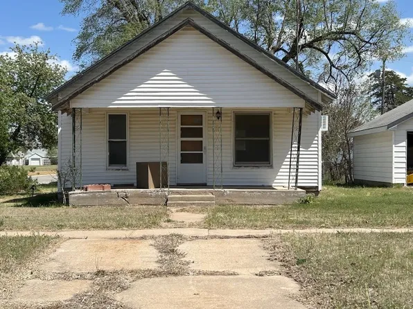 611 N Exchange St, Saint John, KS 67576