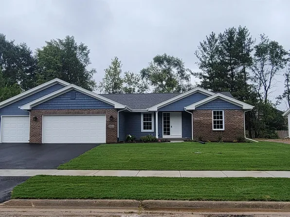 3811 Mackinaw Trl, Rockford, IL 61114