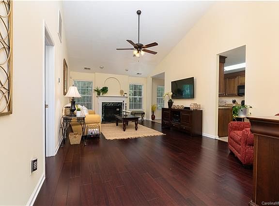 3rd image of 6511 Mallard Park Dr