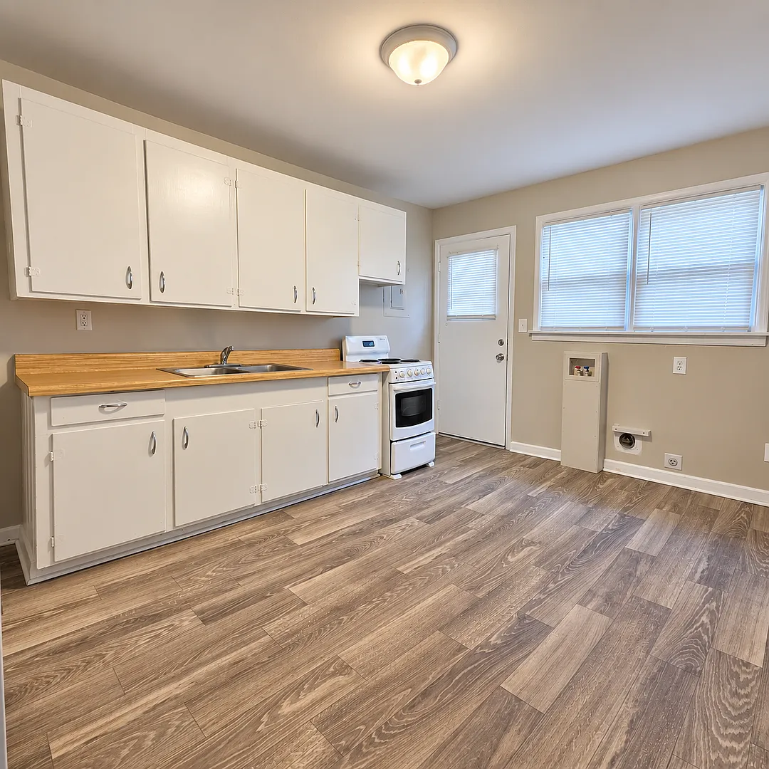Under New Management! $99 Move In Special! — Photo 4