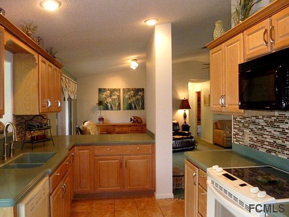 4th image of 20 Clearview Ct N