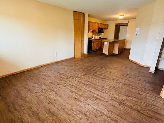 2nd image of 1931 Dupont Dr Unit 203