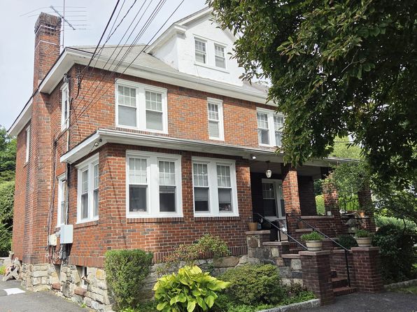 96 Valley Rd APT 2