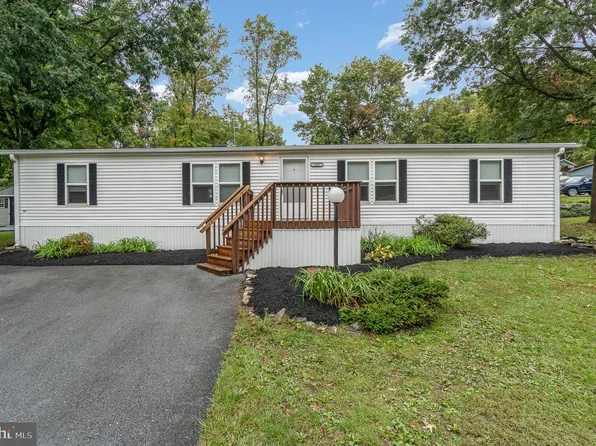 151 Sun Valley Rd, Elizabethtown, PA 17022