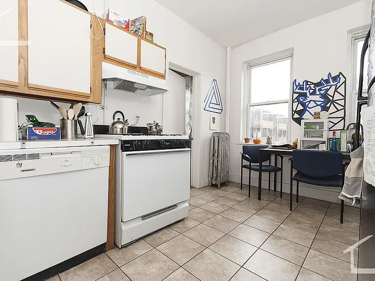 42 Brighton Ave #12L — Photo 5