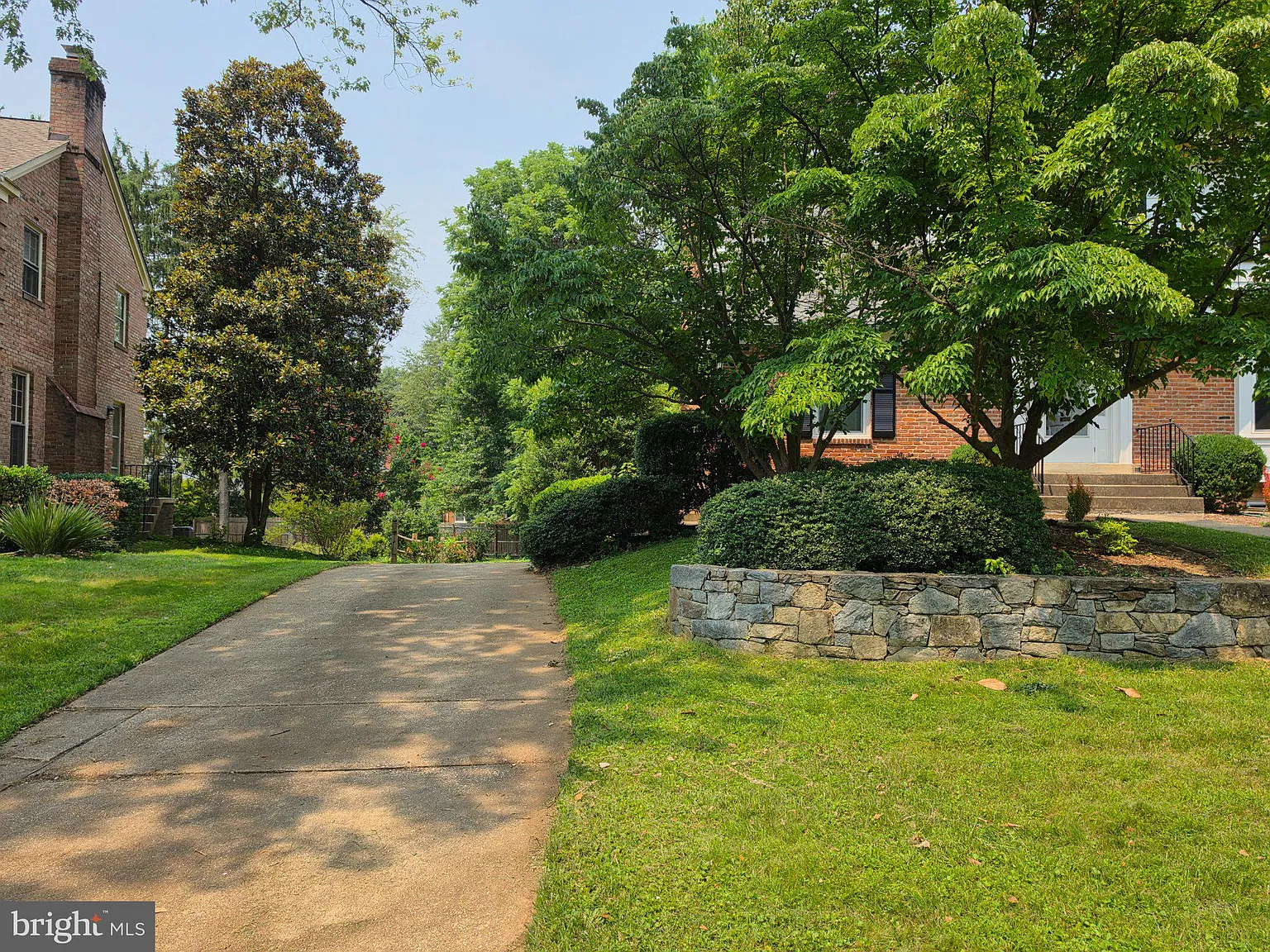 4 bed, 2.5 bath, 2244 sqft, $4,900 — Photo 3