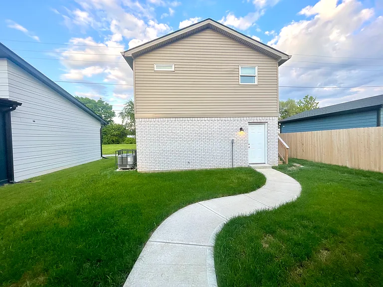 2845 Macpherson Ave #A — Photo 6