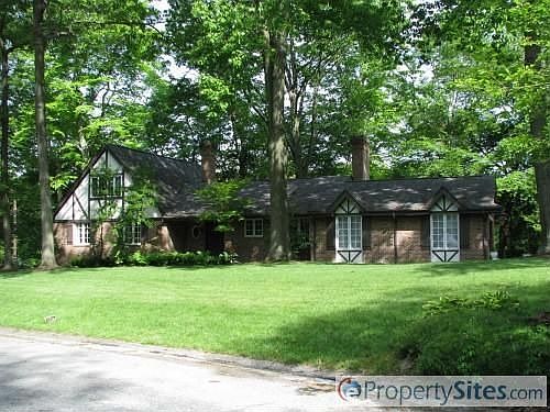 1st image of 1226 Forest Dr