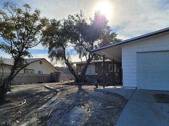 3rd image of 3955 Ventura Way