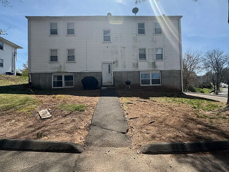 220 Glen Haven Rd #D4 — Photo 9