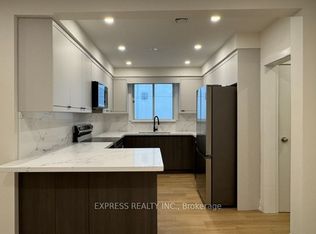 1328 Avenue Rd #2, Toronto, ON M5N2G9