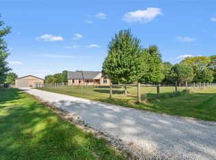 13745 Kayser Rd, Highland, IL 62249