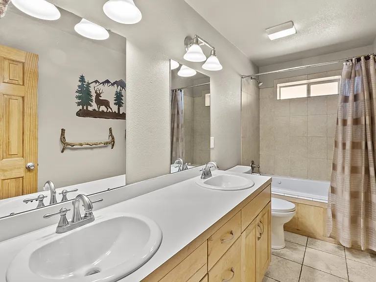 307 Heath Dr — Photo 47