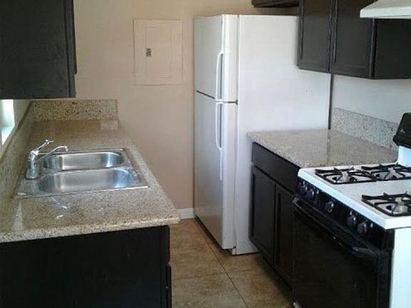 5th image of 217 W New York Ave APT 1