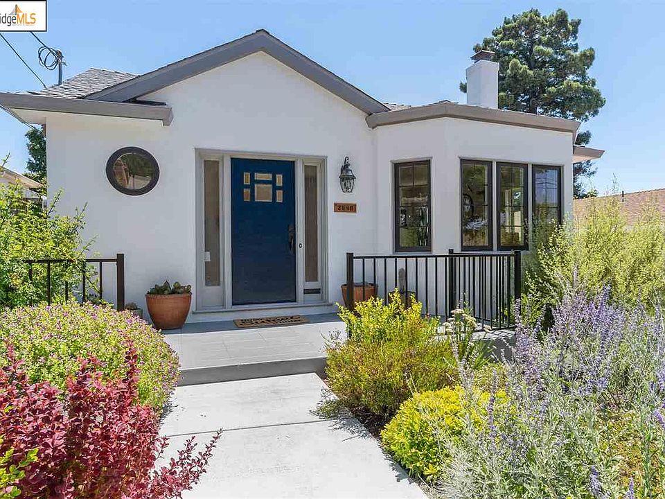 1st image of 2848 Modesto Ave