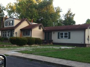 946 N 6th St, Festus, MO 63028