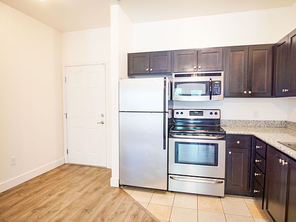 3rd image of 0103 SW Meade St APT 5