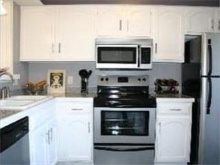 2nd image of 12120 Charlotte St