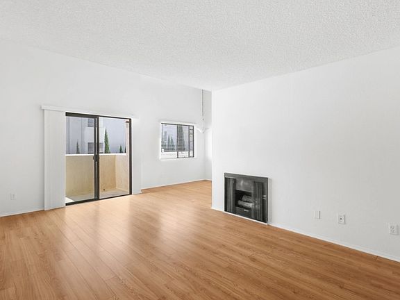 4th image of 1816 Purdue Ave APT 203