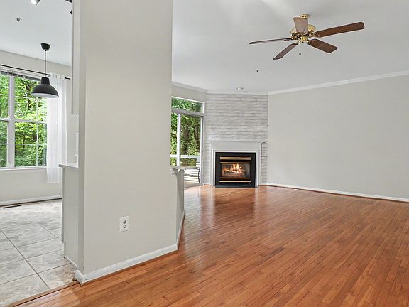 4th image of 10225 Cove Ledge Ct