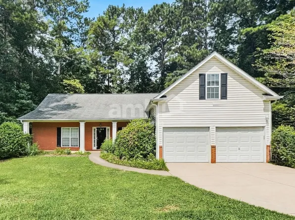 142 Candle Ln, Dallas, GA 30132