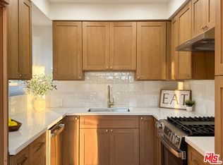 4579 Ambrose Ave APT 8, Los Angeles, CA 90027
