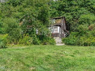 1621 Crawford Rd, Schenectady, NY 12306