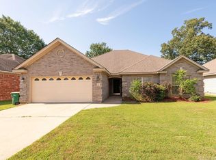 27 Bentley Cir, Little Rock, AR 72210