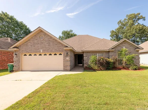 27 Bentley Cir, Little Rock, AR 72210