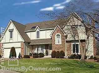 10116 W 126th St, Overland Park, KS 66213