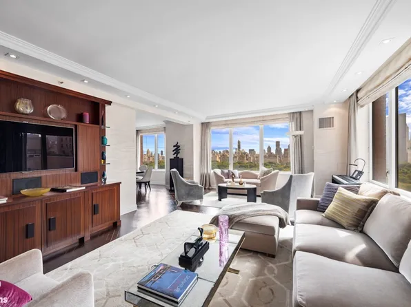 15 West 63rd Street image 1 of 12