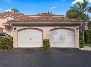 680 Woodshire Ln APT H2, Naples, FL 34105