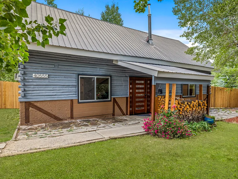 40555 Steamboat Dr — Photo 32