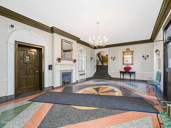 5th image of 200 Hart Blvd APT 1H