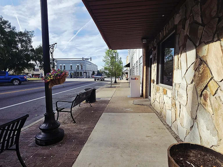 131 N Jefferson St — Photo 13