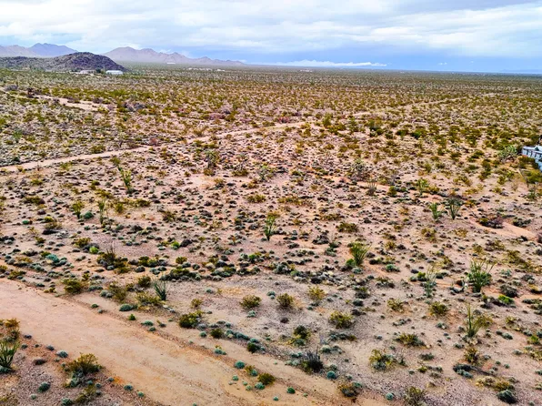 14265 S RILLITO Road #1, Yucca, AZ 86438