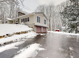 23 Maplewood Rd, Lewiston, ME 04240