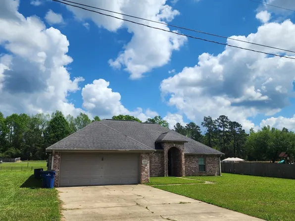 117 W Tyler Ln, Leesville, LA 71446
