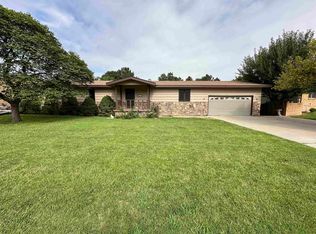 2211 Robin Rd, Dodge City, KS 67801