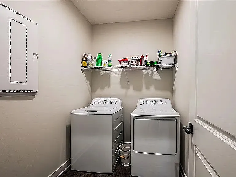 2893 Brahman Cir — Photo 2