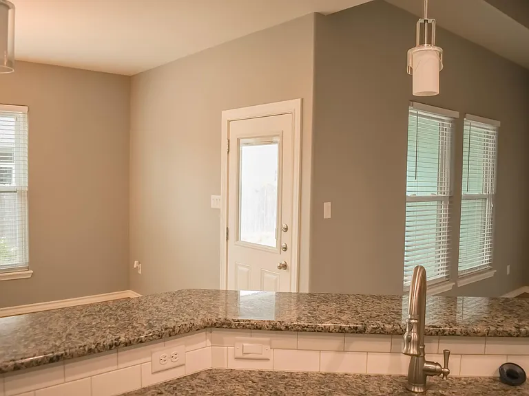 15845 Grenadine Dr — Photo 32
