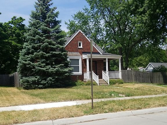 3rd image of 23861 Sherman Ave