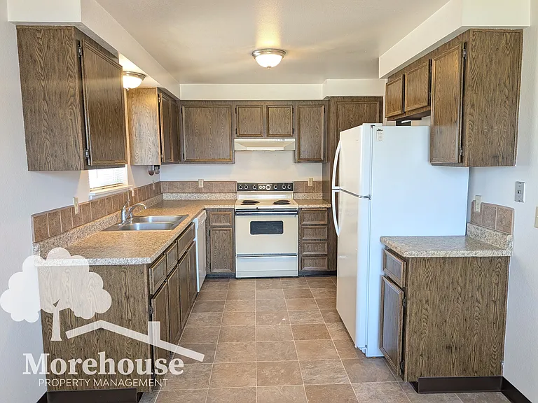 2054 S Colorado Ave — Photo 11